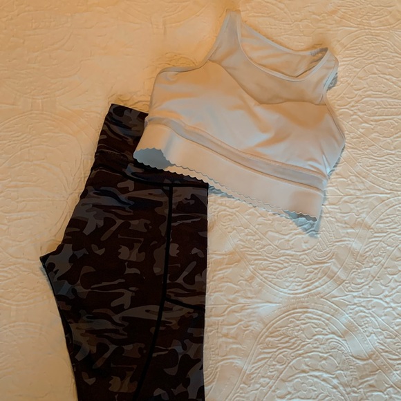 Top and Bottom. Can be separated - Picture 1 of 4